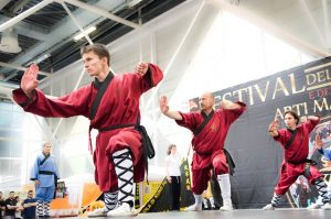 Esibizione di Shaolin Kung Fu tradizionale al festival dell'oriente